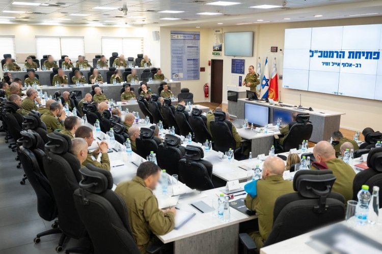 הרמטכ״ל זמיר בהערכת מצב (צילום: דובר צה״ל)