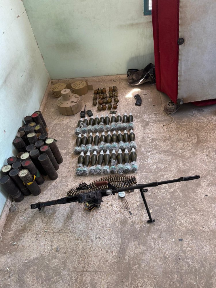 אמצעי לחימה שאותר בחאן יונס (צילום: דובר צה״ל)