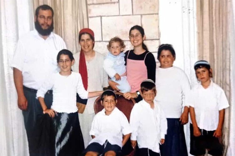 משפחת ירחי בנצרים