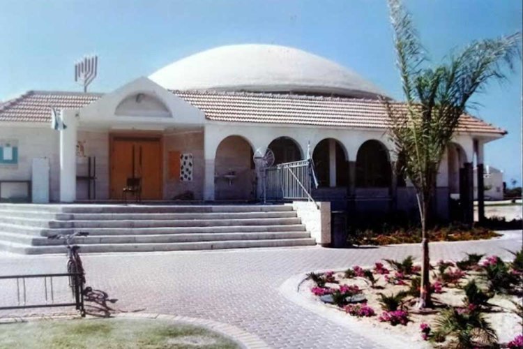 בית הכנסת בנצרים