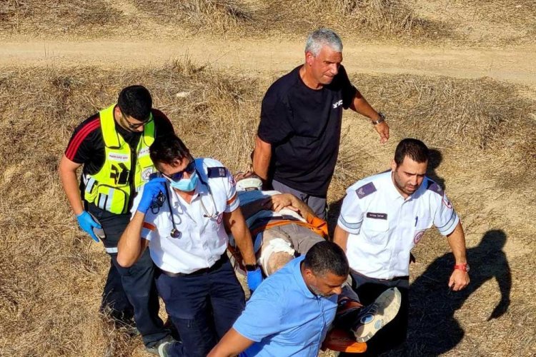 אריק הי"ד מסייע בעבר למד"א בפינוי פצוע