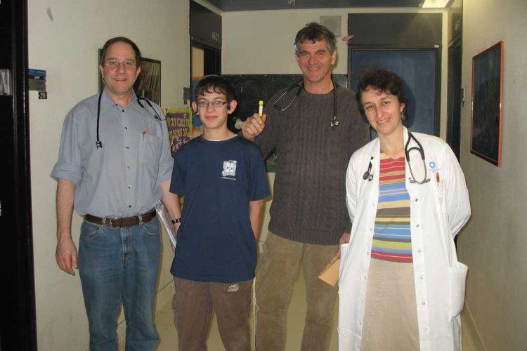 עם רופאי הנפרולוגיה בשערי צדק - פרופסור פרישברג, רחל כהן וד'ר חוני רינת