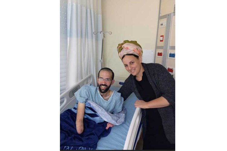 Amichai and his wife, Avital, at the hospital.
