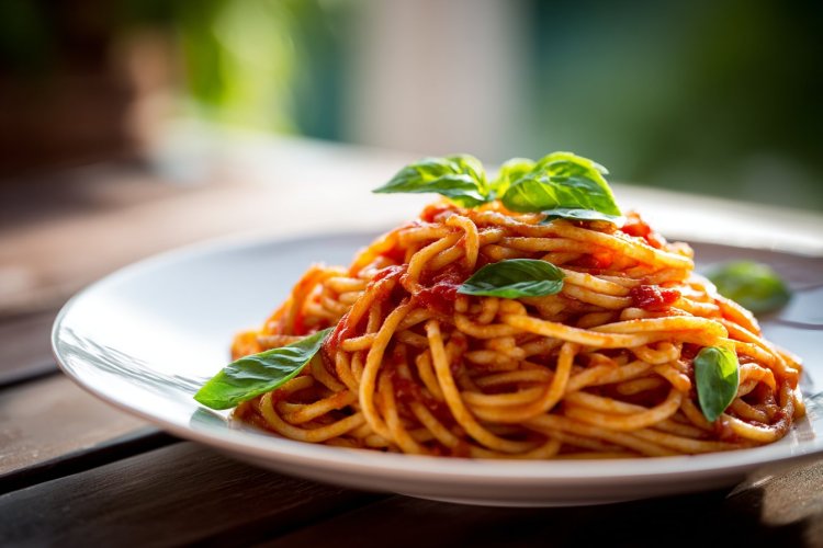 רוטב לפסטה מעגבניות רכות