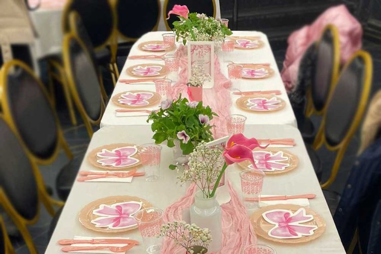 שולחן מתוק, וורוד ופורח. ההשראה מפינטרסט - הביצוע שלנו