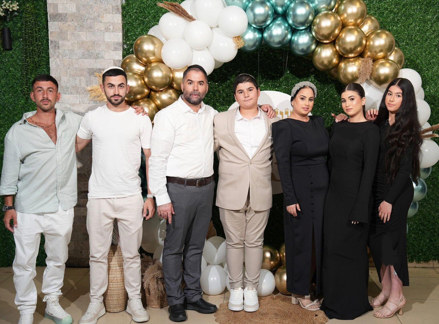 יעקב עם אשתו וילדיו