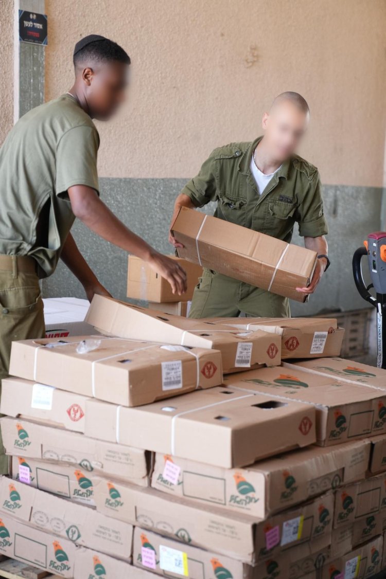 היערכות אגף הטכנולוגיה והלוגיסטיקה לקליטת אנשי מילואים (צילום: דובר צה״ל)