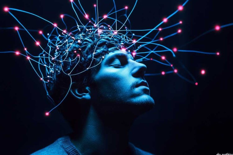 רשת ה-DMN במוח נדלקת דווקא ברגעים אלו, והיא האחראית על בניית תרחישים עתידיים