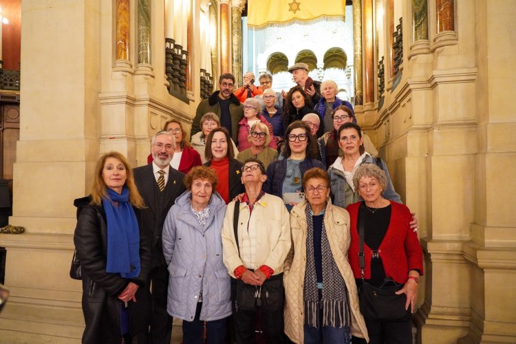 From the Grandmothers' Trip to Paris initiative 