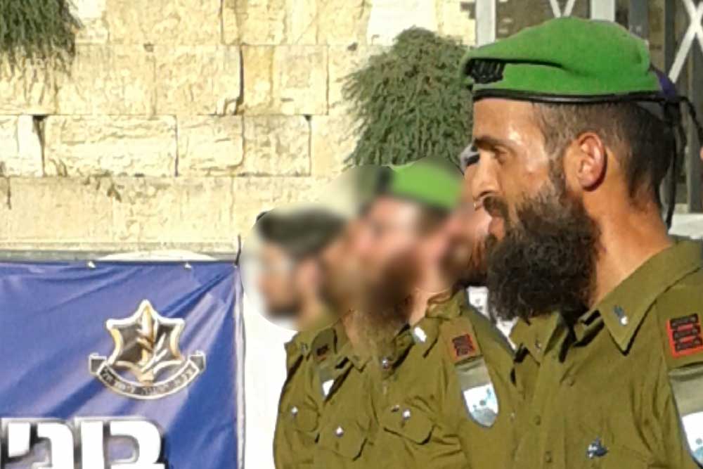 בטקס סיום קורס רבנים צבאיים - חודש וחצי לפני שנרצח