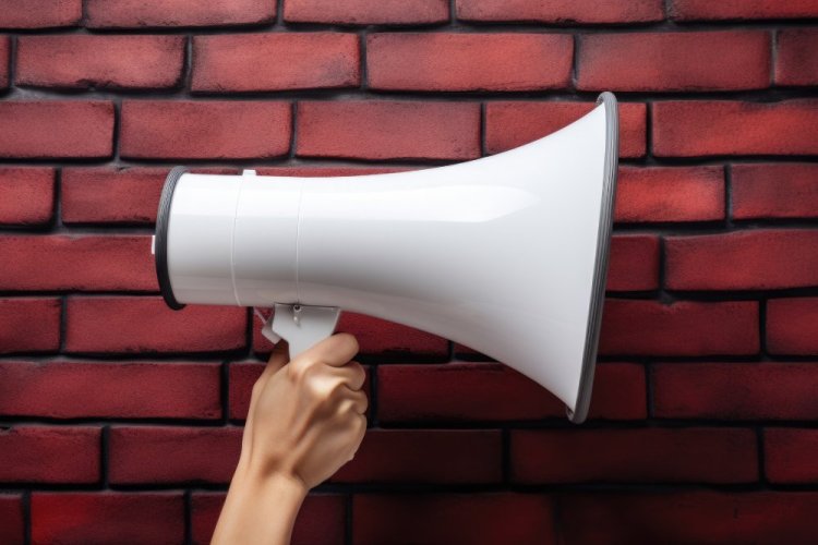 יש דברים שהשתיקה יפה להם