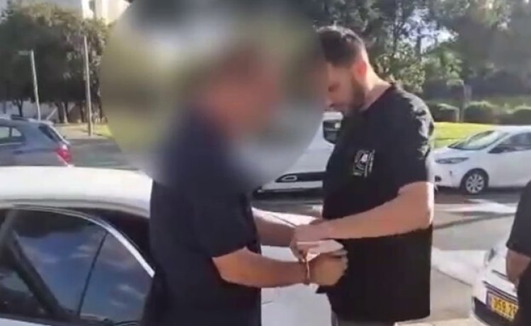 מעצר חשוד בהצתה (צילום: דוברות המשטרה)