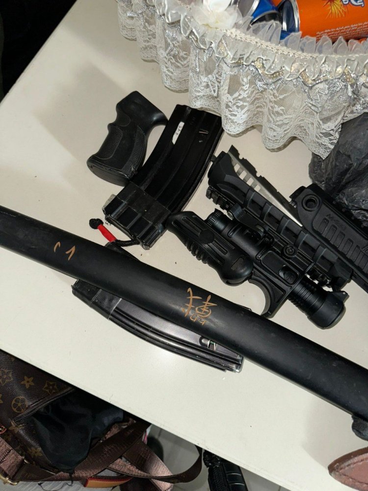 אמצעי הלחימה שהוחרמו במרחב (צילום: דובר צה״ל)