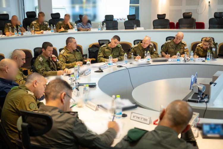 זמיר בפיקוד המרכז (צילום: דובר צה״ל)