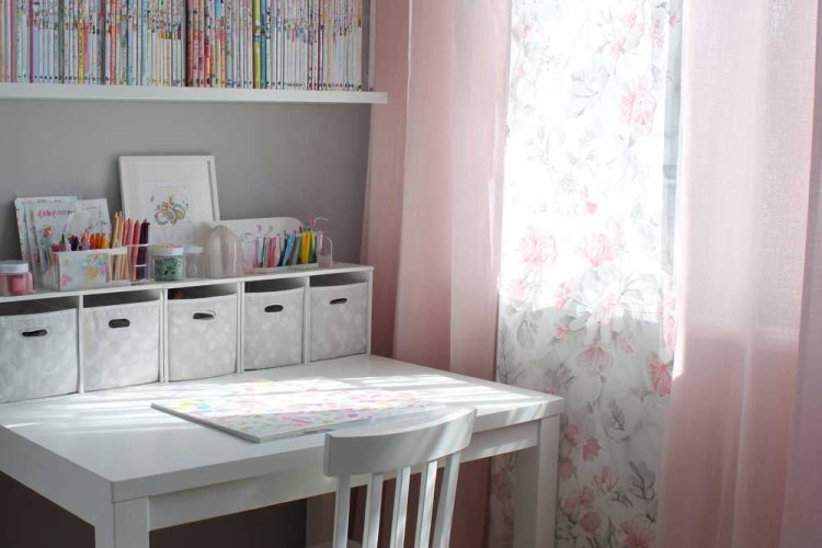 וילון הוא פריט טקסטיל משמעותי מאוד בחדר