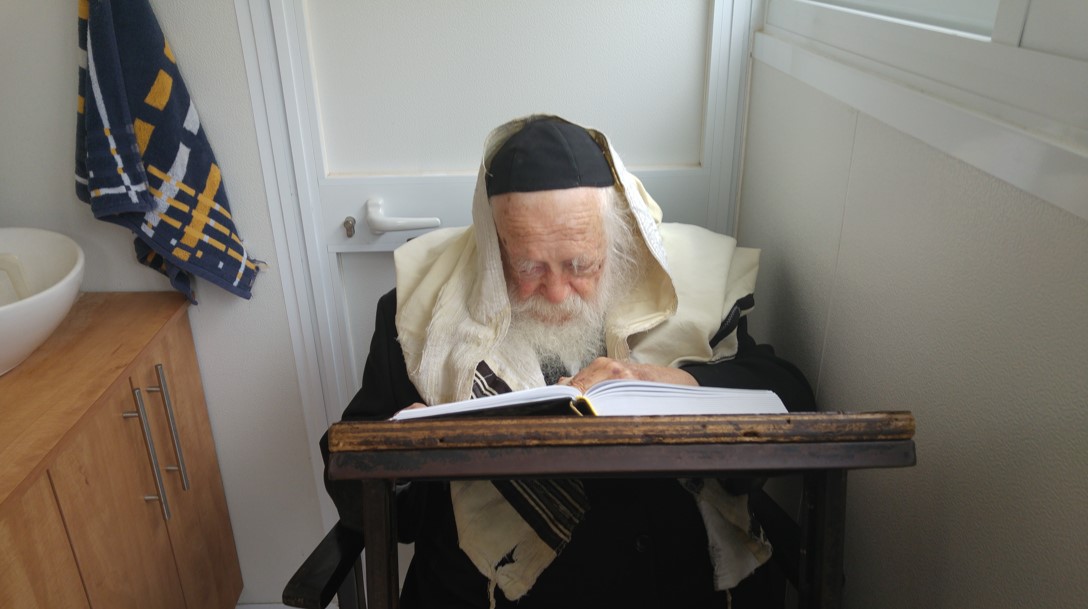 Studying Torah (Credit: Shuki Lerer and Orchot Yosher)