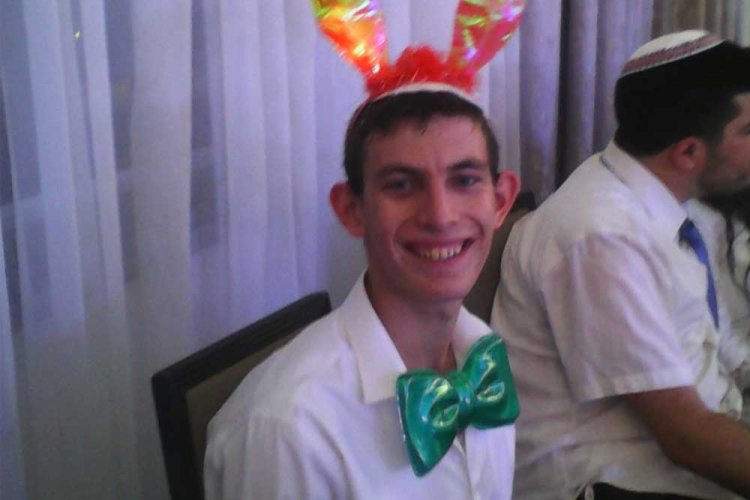 בחתונת אחותו, זמן קצר לפני שנהרג