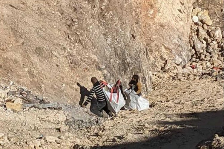 מחטט אשפה מחפשים מתכות. קרדיט: ירוק עכשיו