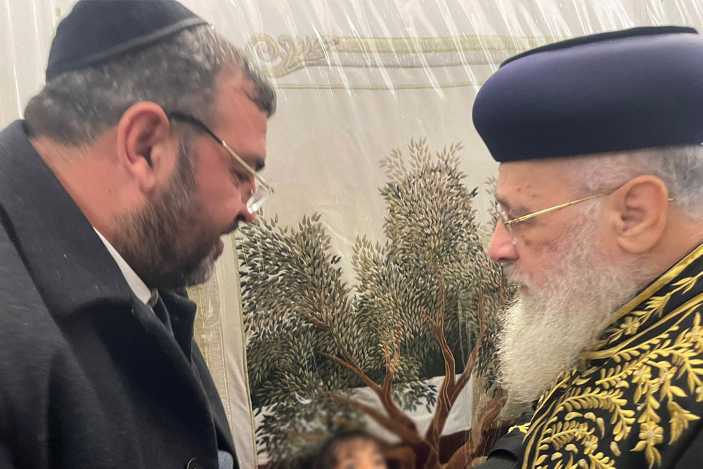 רוב זמני אני נמצא בציון: אייל עטיה (משמאל)